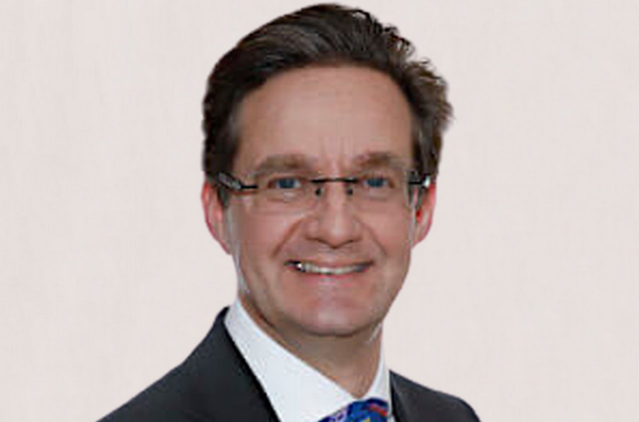 Stefan Viertel, Head of Institutional Cash Sales & Client Management (& ACO) Hungary, Deutsche Bank AG
